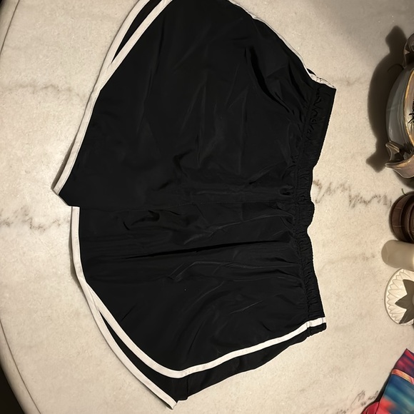 Nike shorts - Picture 2 of 3